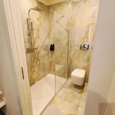 ゲストハウス Cozy Luxury San Pietro 4*