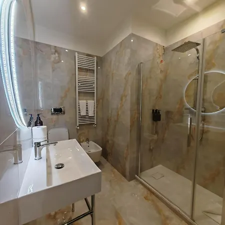 ゲストハウス Cozy Luxury San Pietro 4*